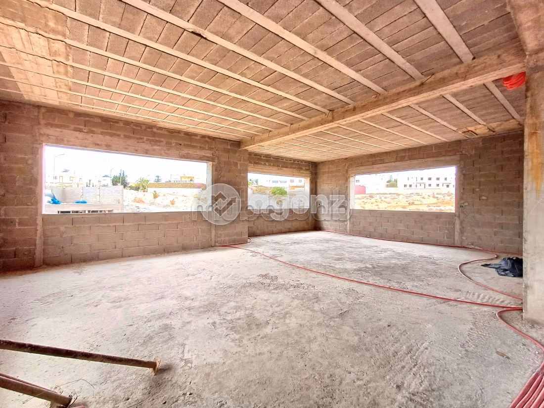 Villa à vendre 1 070 m², 5 chambres Hay Mohammadi Agadir