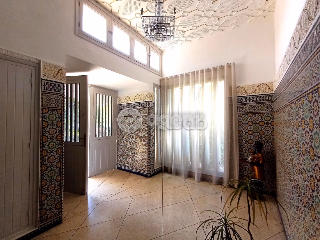 Villa à vendre 1 010 m², 4 chambres Californie Casablanca