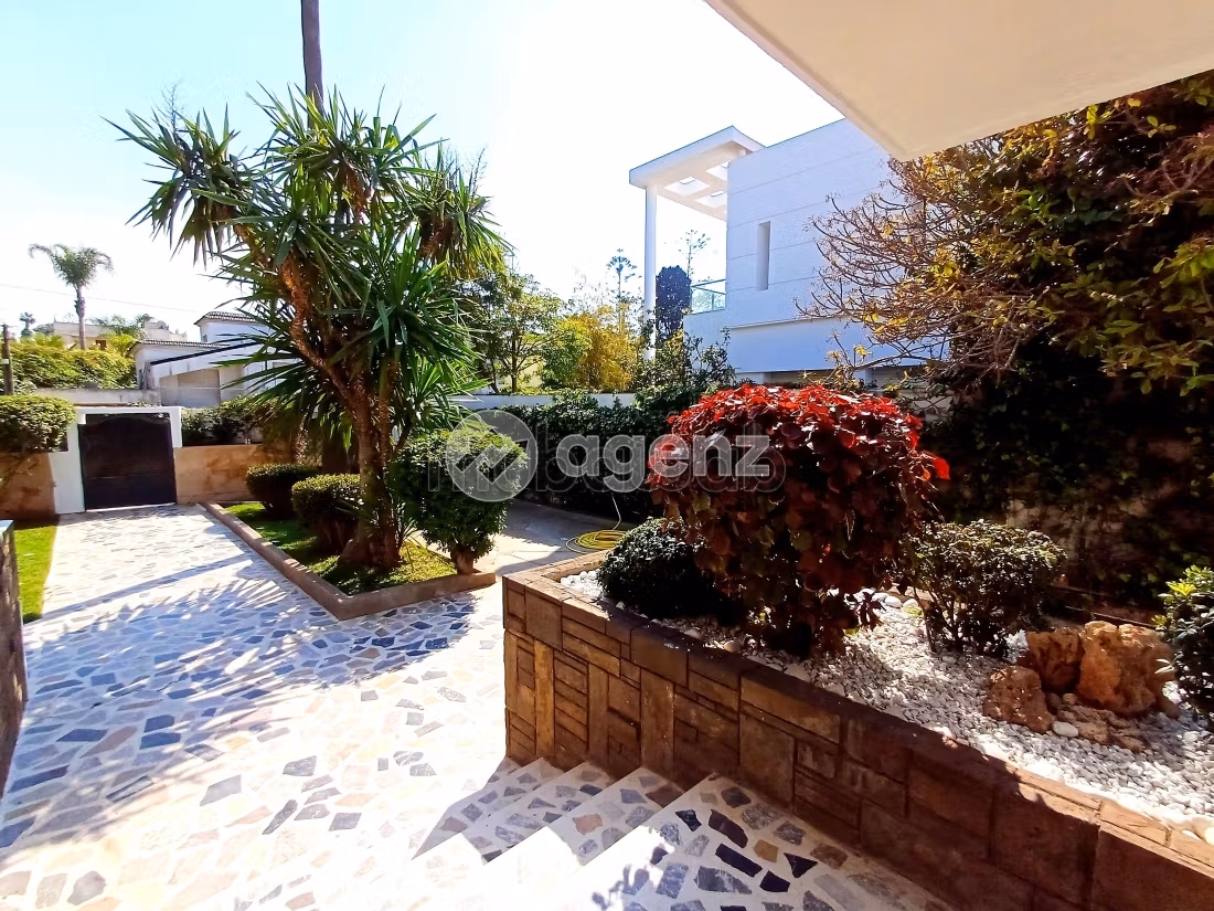 Villa à vendre 1 010 m², 4 chambres Californie Casablanca