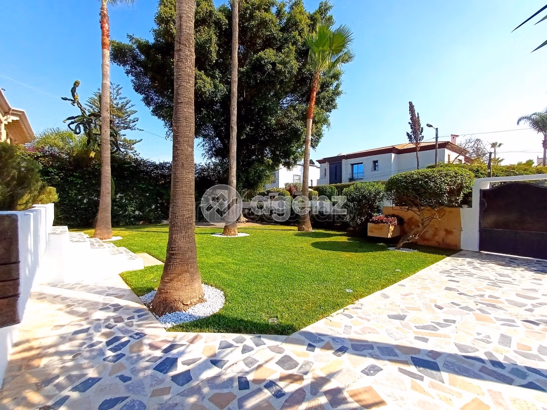 Villa à vendre 1 010 m², 4 chambres Californie Casablanca