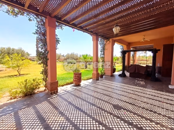 Villa à vendre 485 m², 4 chambres Ennakhil Palmeraie Marrakech