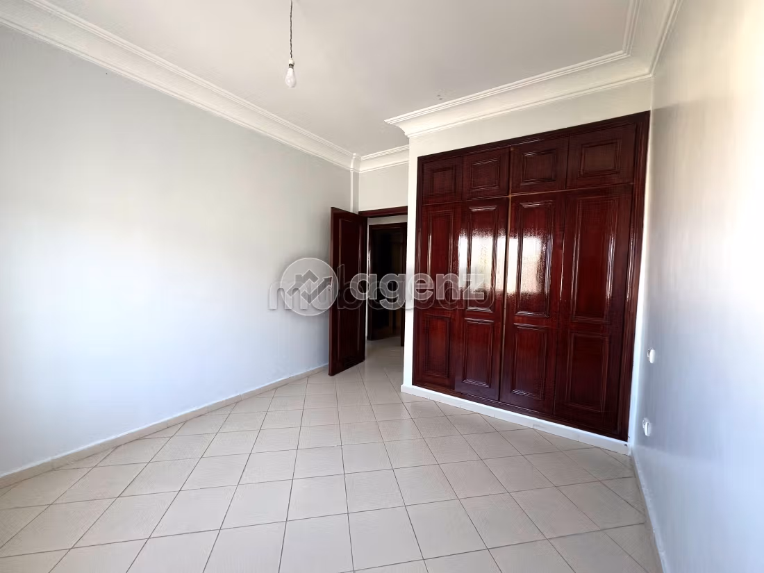Appartement à vendre 110 m², 3 chambres Al Mostakbal Casablanca