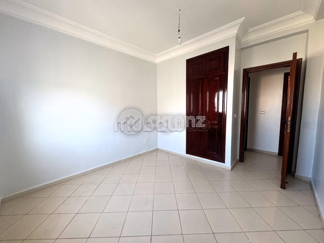 Appartement à vendre 110 m², 3 chambres Al Mostakbal Casablanca
