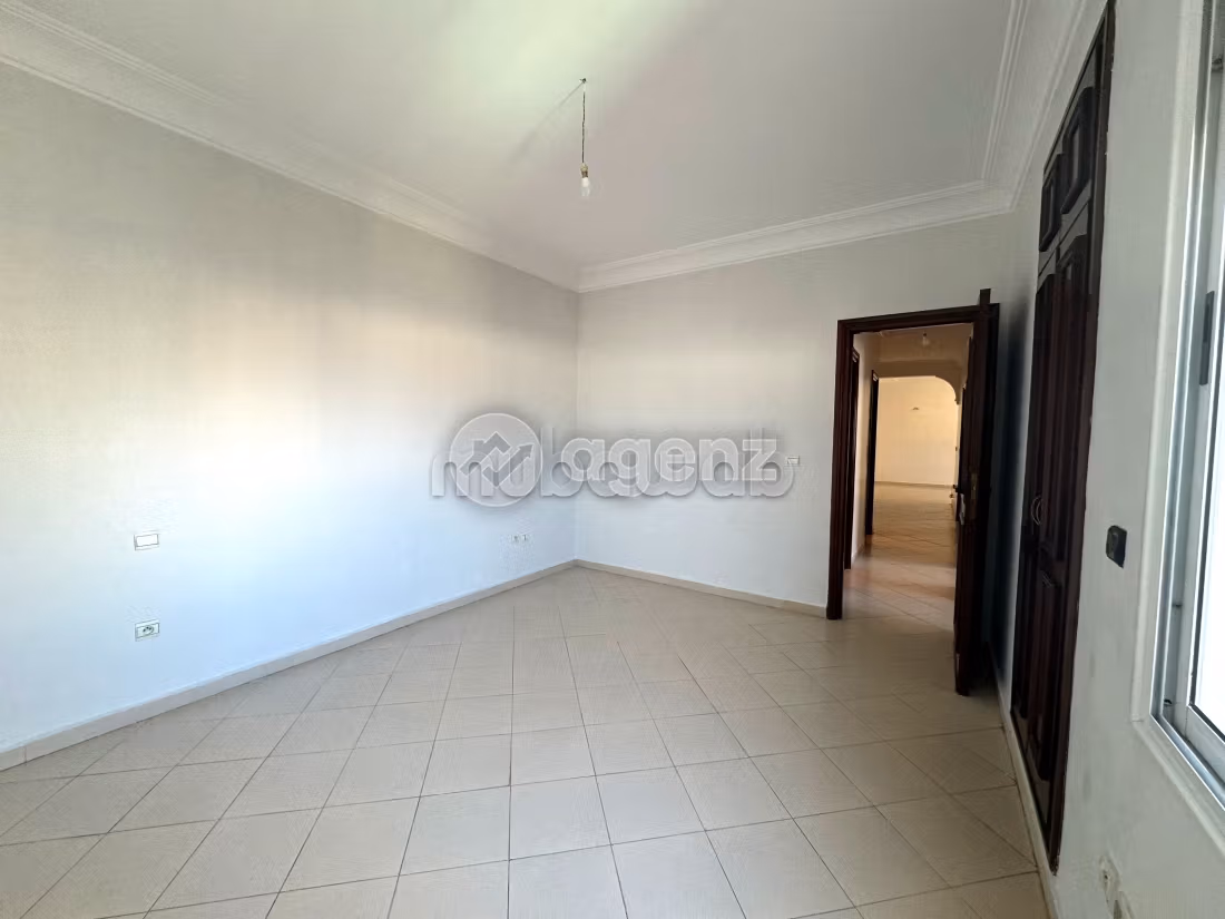 Appartement à vendre 110 m², 3 chambres Al Mostakbal Casablanca