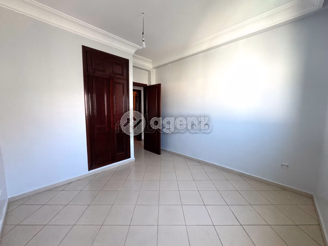Appartement à vendre 110 m², 3 chambres Al Mostakbal Casablanca