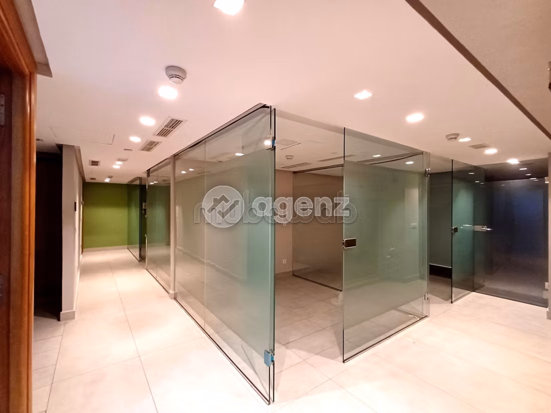 Commerce à vendre 369 m² Les hôpitaux Casablanca