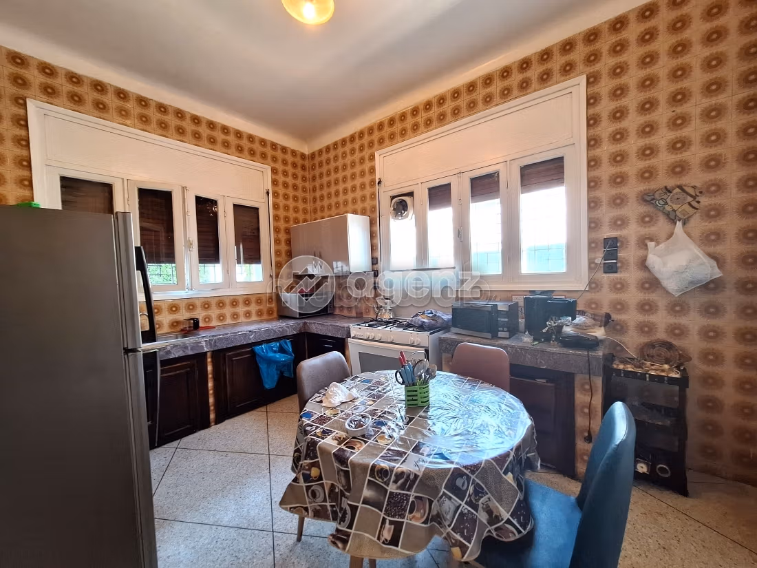 Suntuosa villa en venta en Racine. 5 bonitas habitaciones. Plazas de parking y jardín
