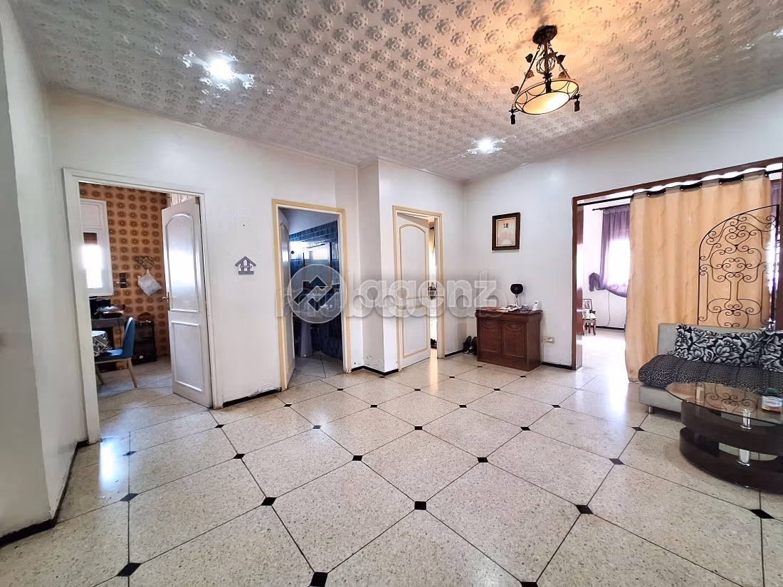 Suntuosa villa en venta en Racine. 5 bonitas habitaciones. Plazas de parking y jardín