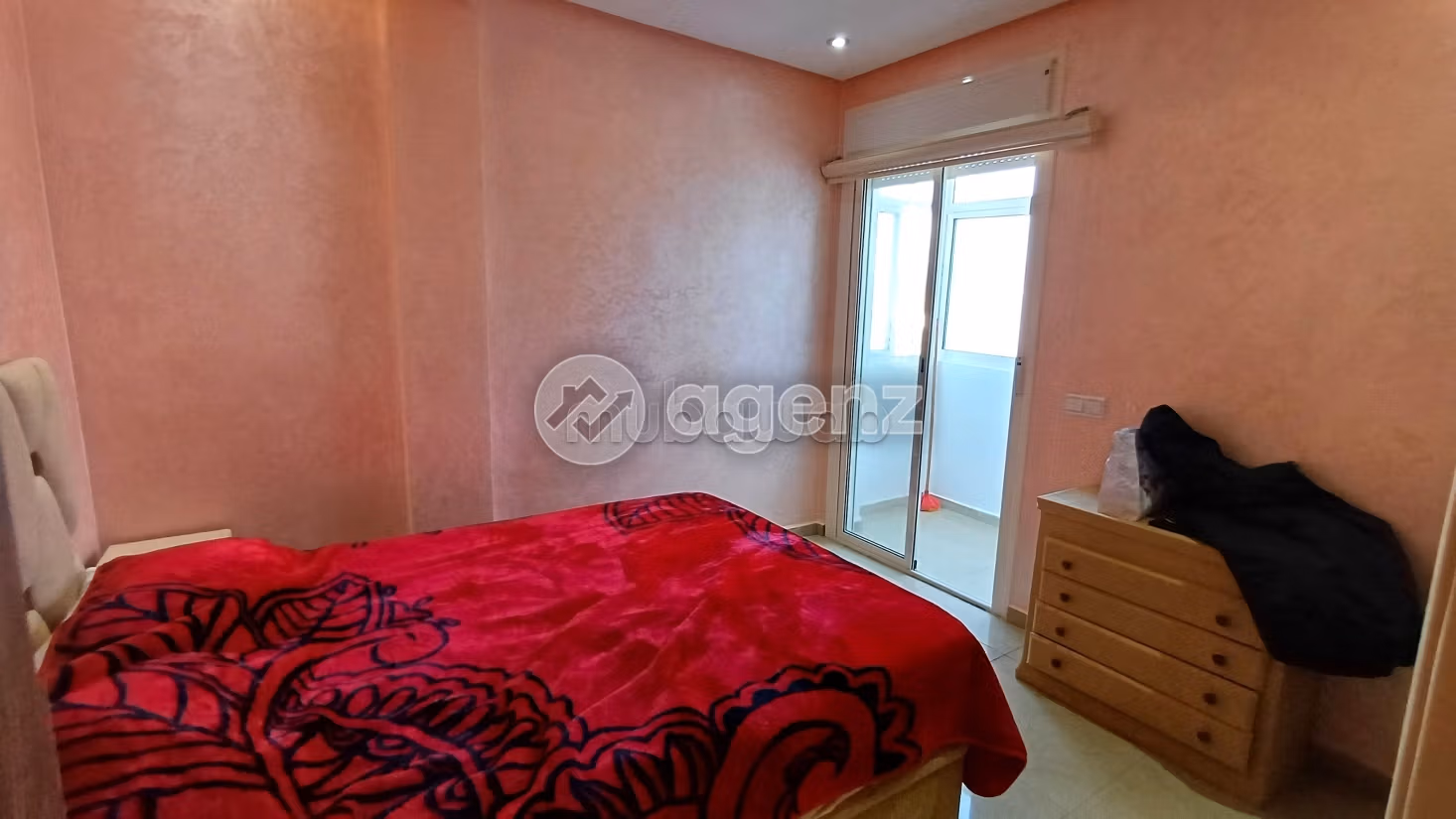 Piso en venta en Centre. 3 dormitorios. Terraza grande