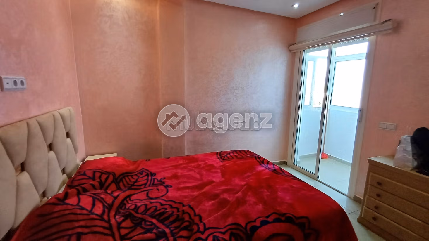 Piso en venta en Centre. 3 dormitorios. Terraza grande