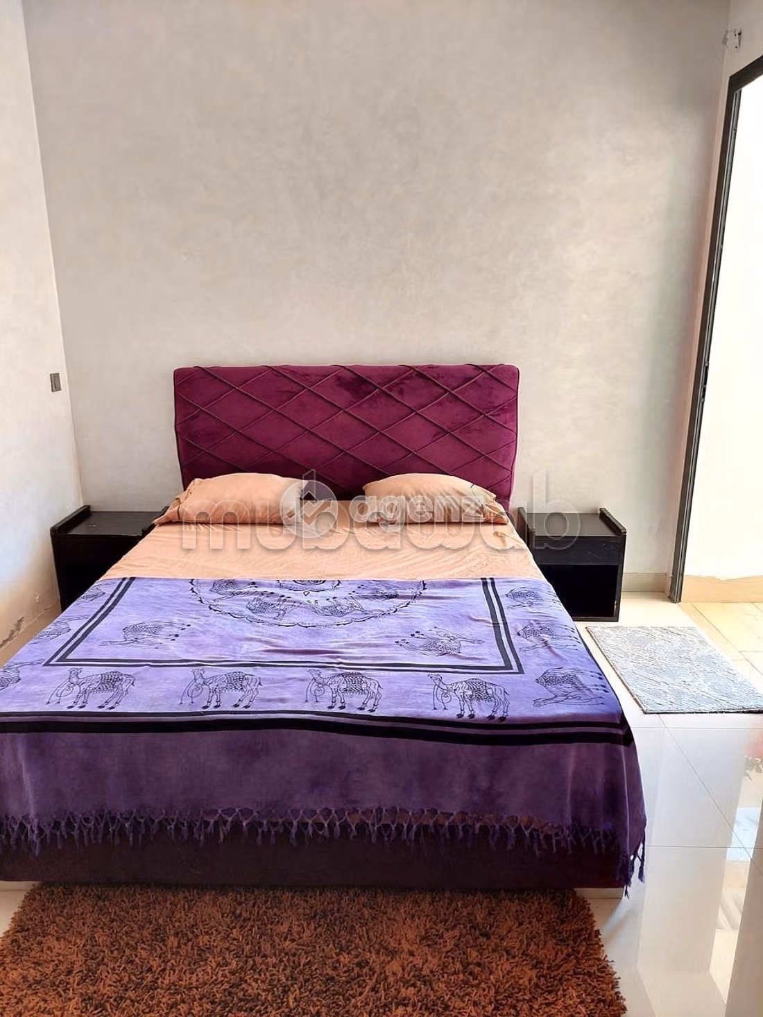 Vendita di uno splendido appartamento. 2 camere da letto. Terrazzo e garage