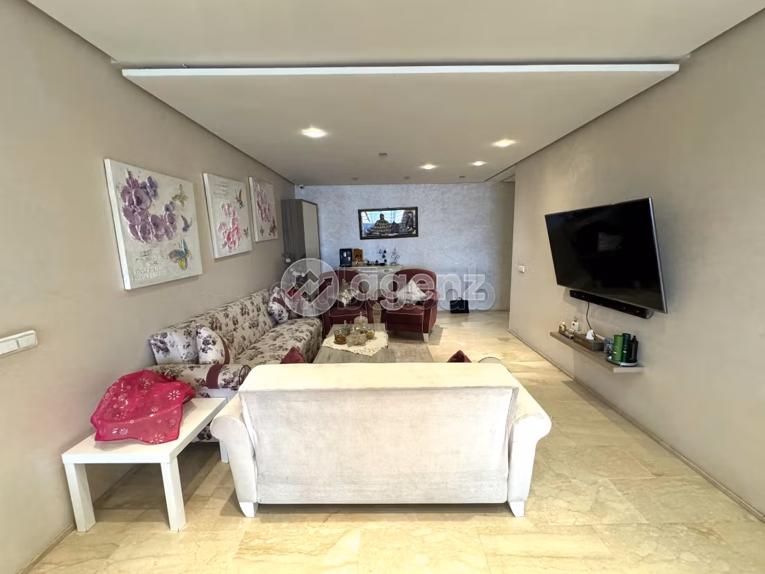 Se vende piso en Guéliz. 3 dormitorios. Con garaje y ascensor