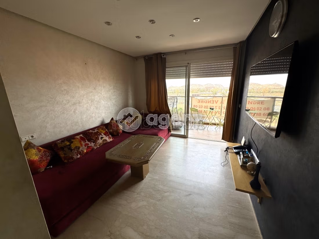Se vende piso en Guéliz. 3 dormitorios. Con garaje y ascensor
