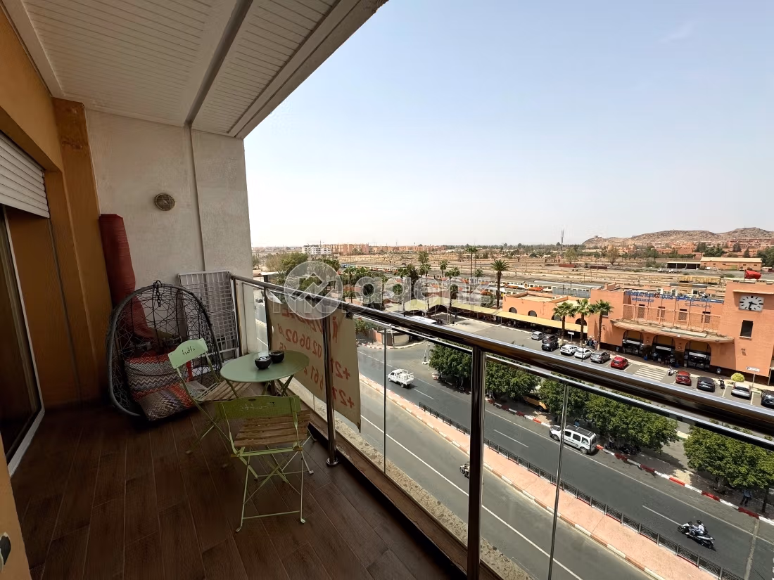 Se vende piso en Guéliz. 3 dormitorios. Con garaje y ascensor