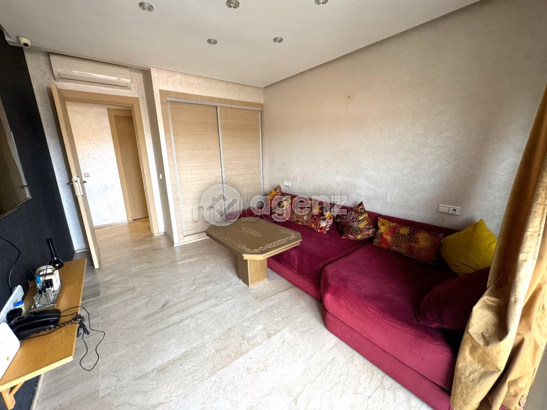 Se vende piso en Guéliz. 3 dormitorios. Con garaje y ascensor