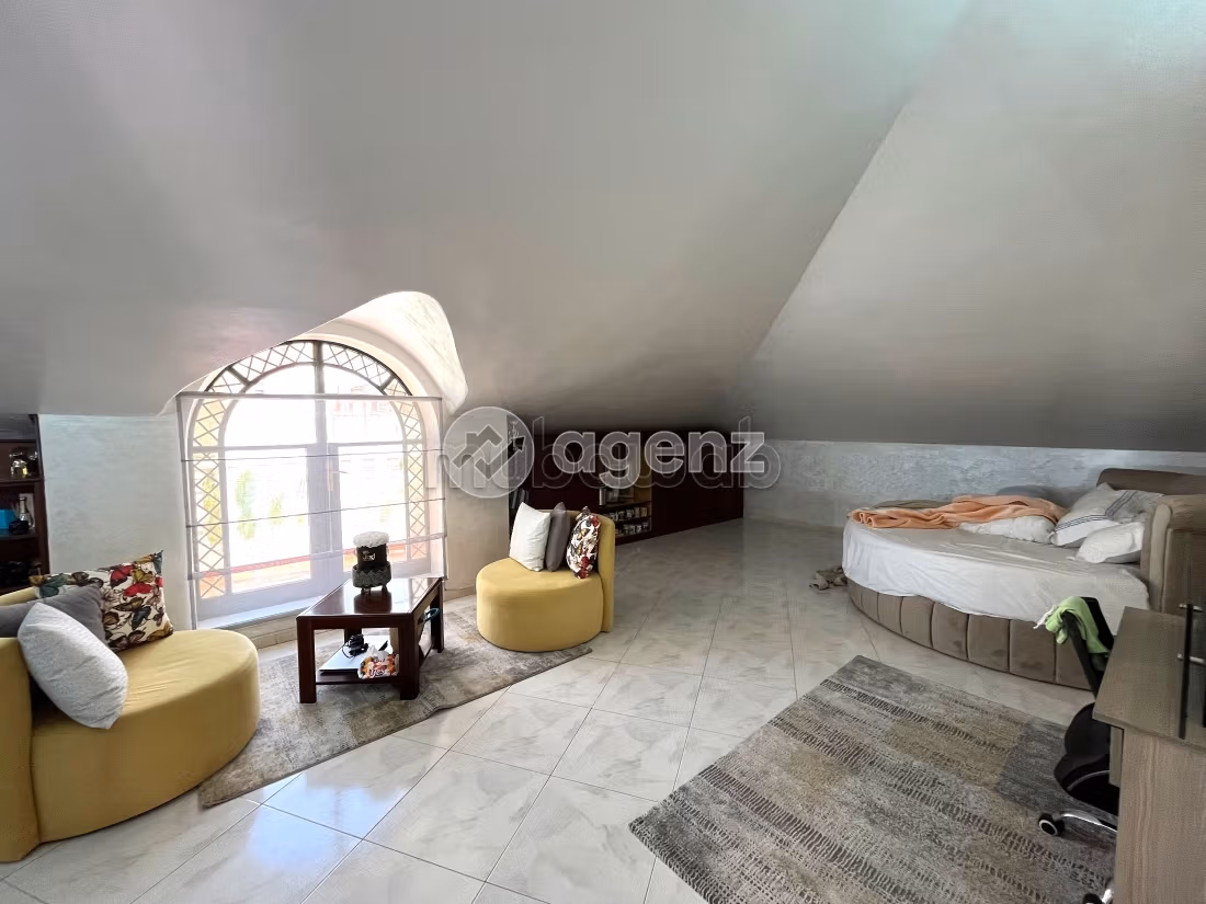 Villa à vendre 1 200 m², 7 chambres Bel Air Val fleuri Tanger