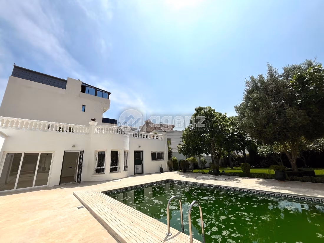 Villa à vendre 1 200 m², 7 chambres Bel Air Val fleuri Tanger