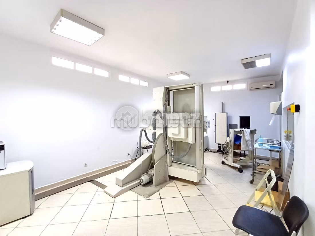 Magnífica villa en venta en Les princesses. Pequeña superficie 325 m². Mobiliario