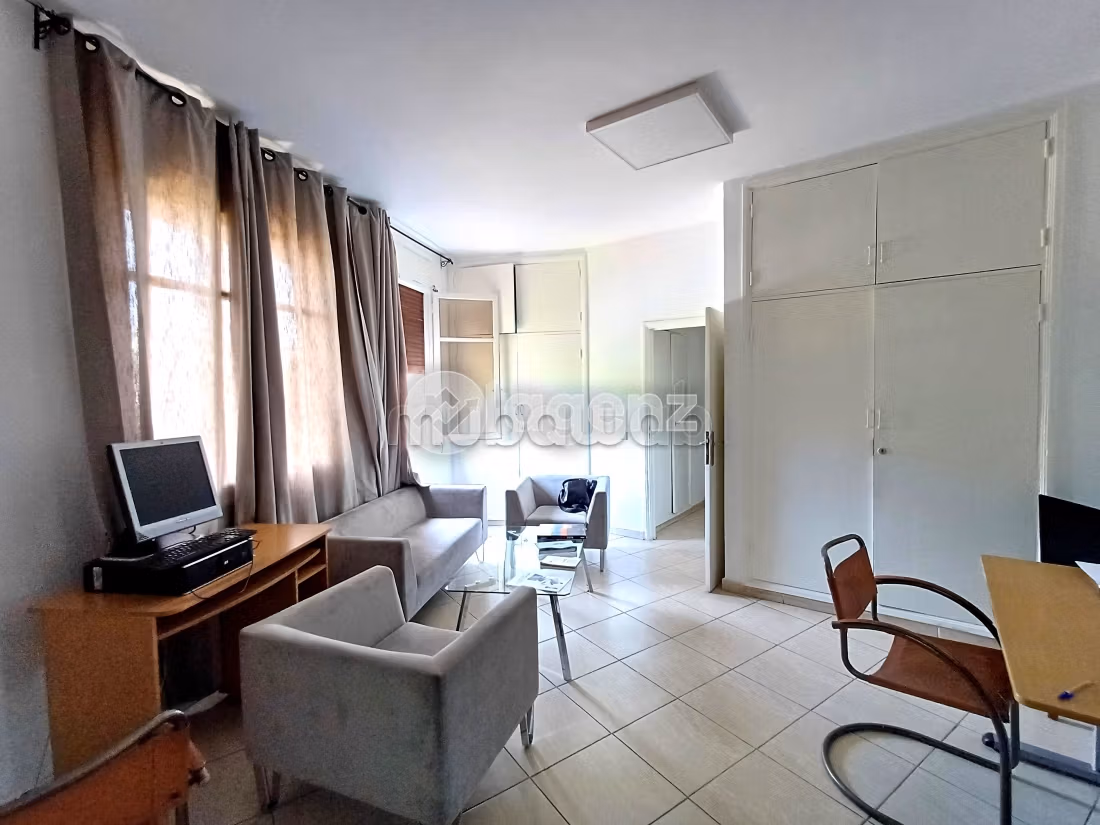 Magnífica villa en venta en Les princesses. Pequeña superficie 325 m². Mobiliario
