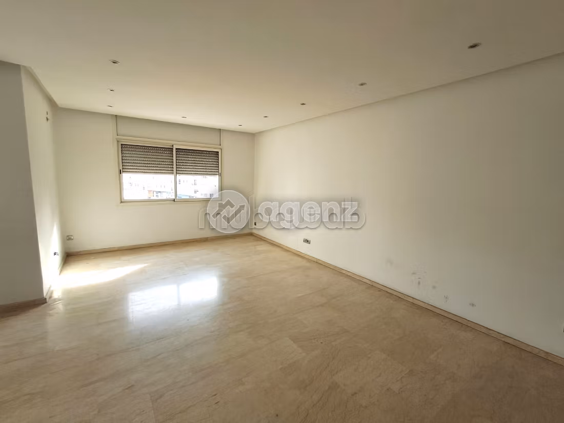 Appartement à vendre 190 m², 3 chambres Ziraoui Casablanca — 4