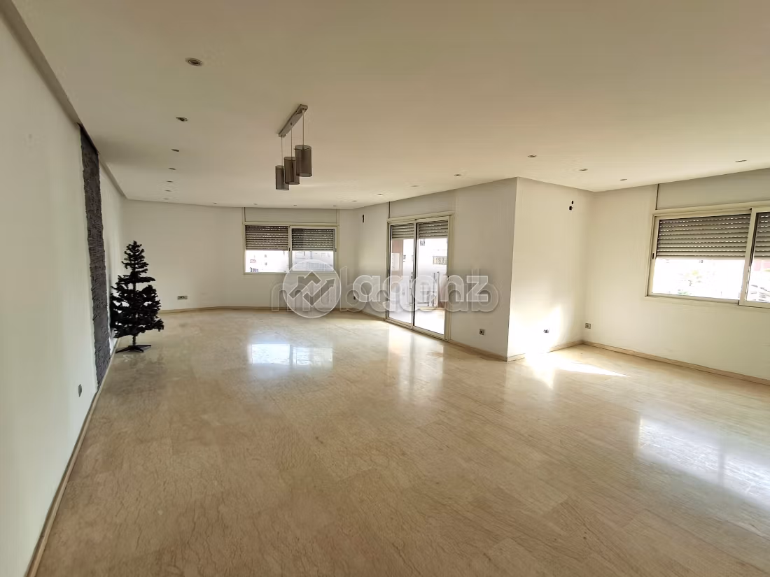Appartement à vendre 190 m², 3 chambres Ziraoui Casablanca