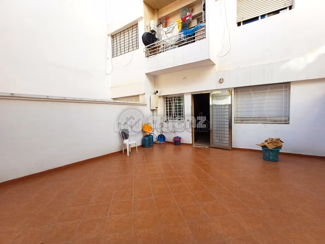 Fabulous apartment for sale. Area 143 m². No Lift, Balcony