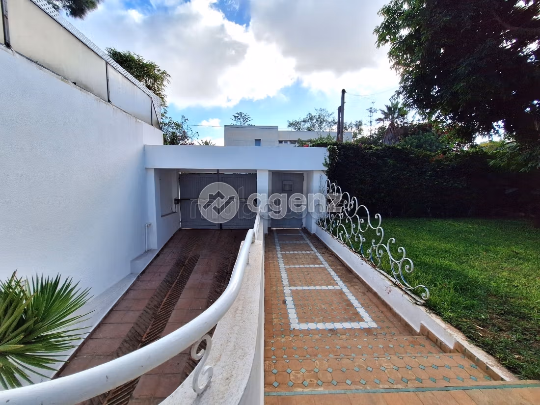 Villa à vendre 596 m², 4 chambres Les princesses Casablanca