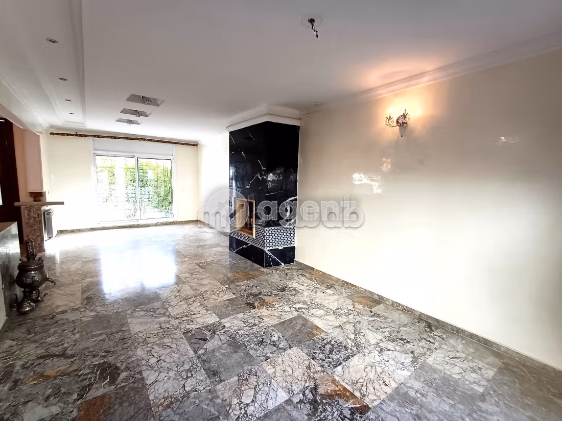 Villa à vendre 327 m², 5 chambres Hay Jdid Fès