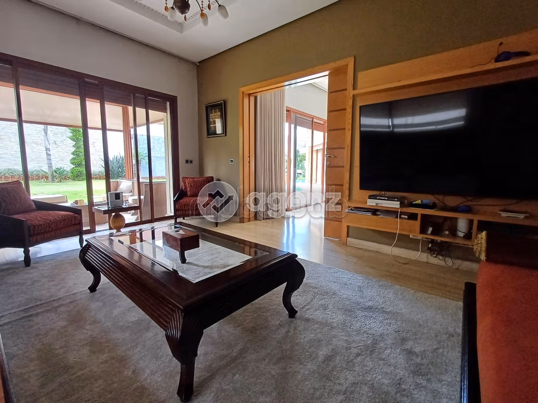 Villa à vendre 1 030 m², 4 chambres La colline Casablanca