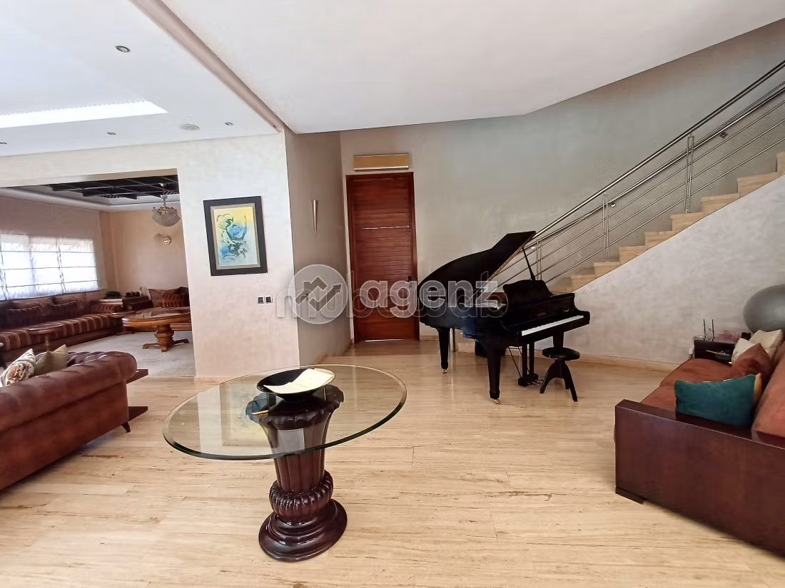 Villa à vendre 1 030 m², 4 chambres La colline Casablanca