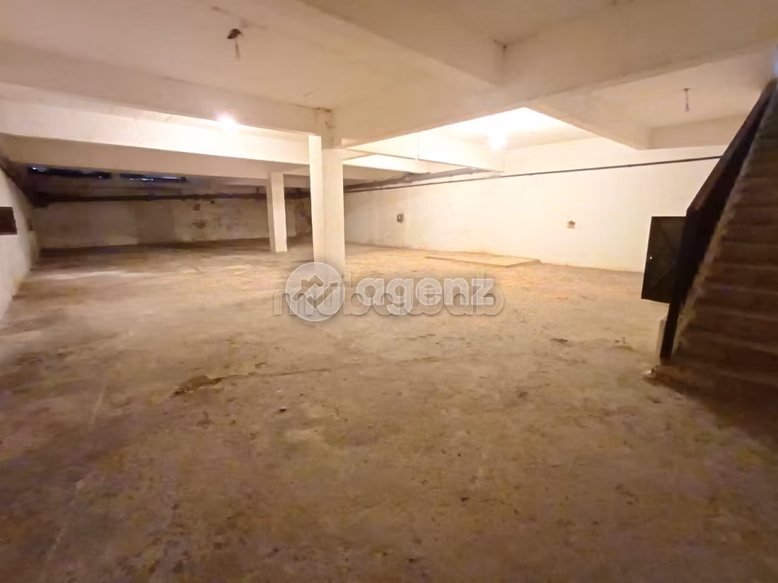 Commerce à vendre 502 m² Les princesses Casablanca