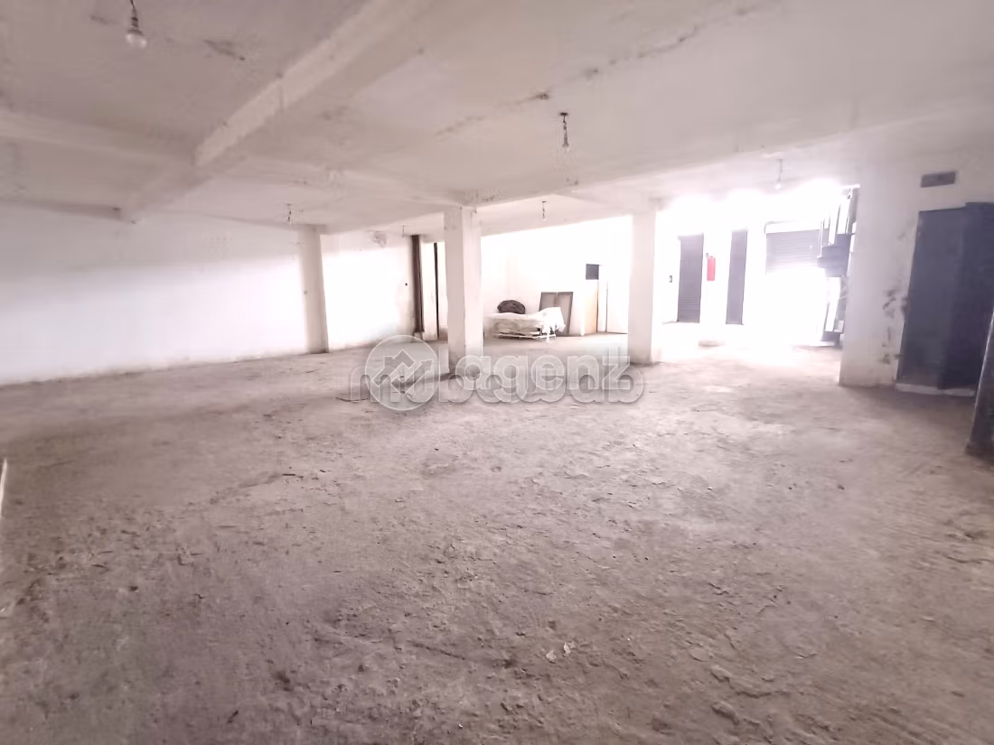 Commerce à vendre 502 m² Les princesses Casablanca