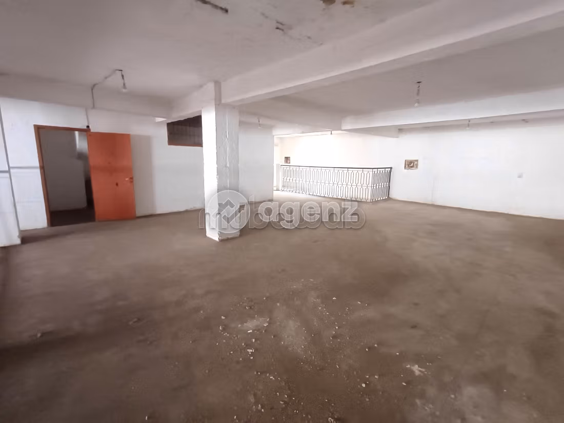 Commerce à vendre 502 m² Les princesses Casablanca