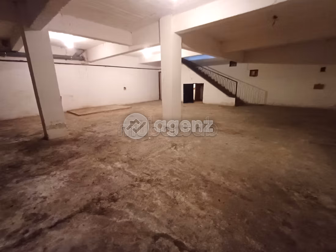 Commerce à vendre 502 m² Les princesses Casablanca