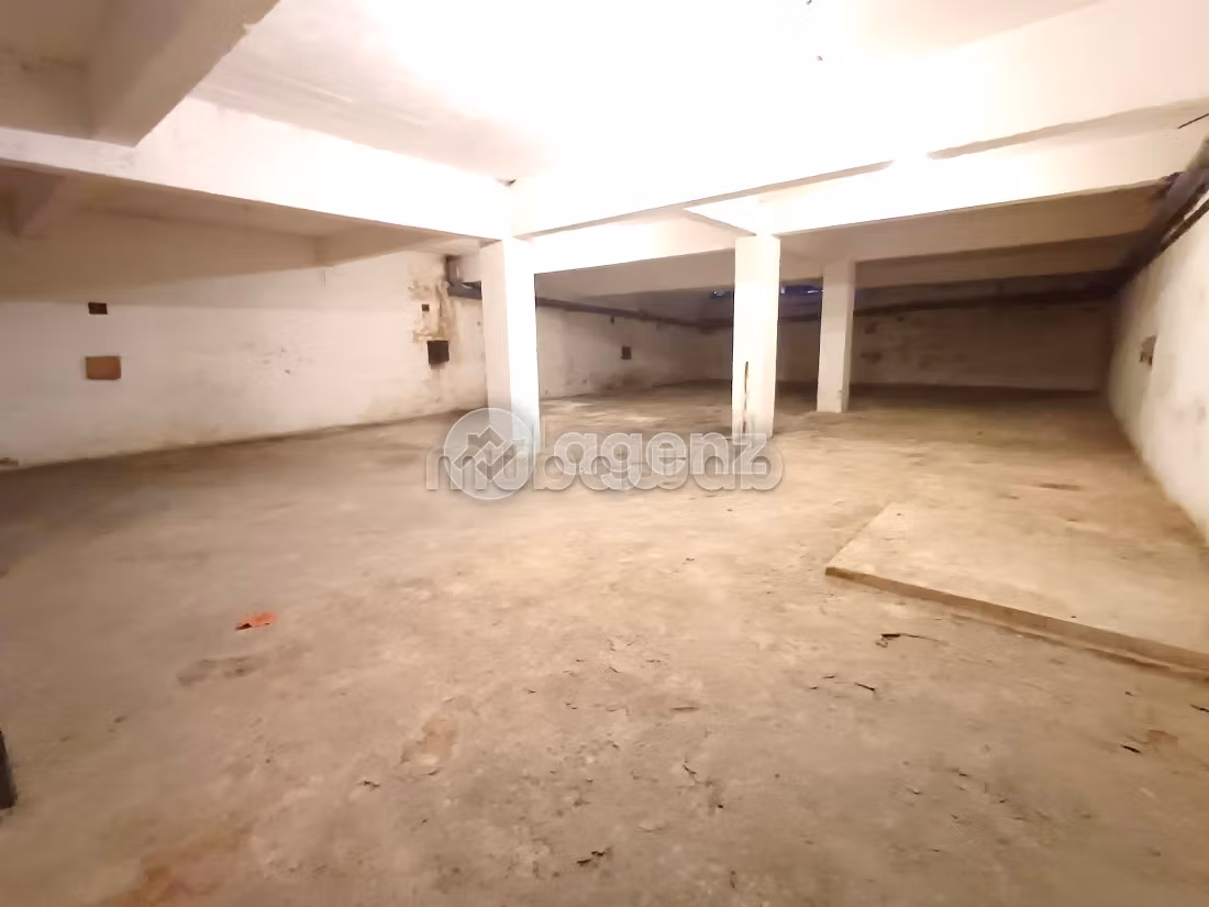 Commerce à vendre 502 m² Les princesses Casablanca