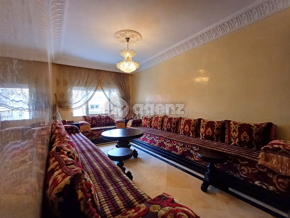 Piso en venta en Roches Noires. 2 bonitas habitaciones. Con ascensor y terraza
