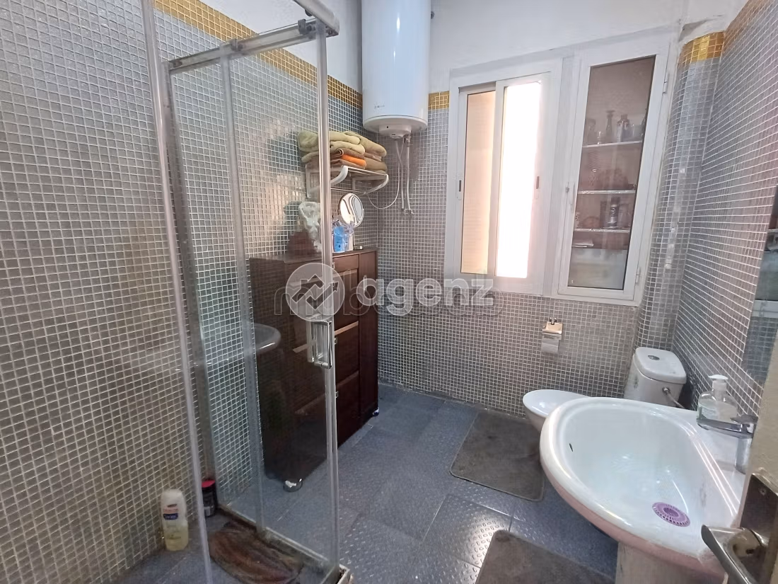 Villa à vendre 300 m², 3 chambres Moulay Youssef Casablanca