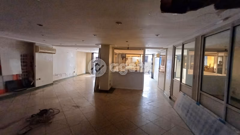 Offices & shops to rent in L'Ocean. Total area 181 m²