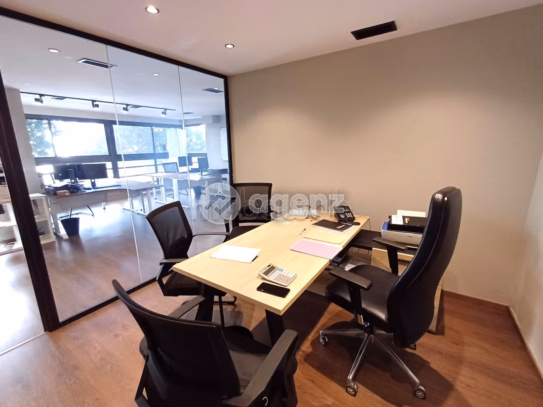 Oficinas en venta en Maârif Extension. Area 113 m². Con ascensor