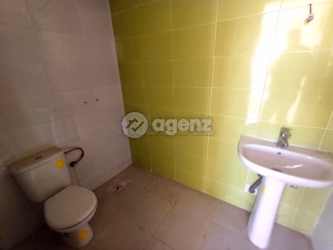 Bonito piso en venta en Nouvelle Ville. Area 56 m². Ascensor