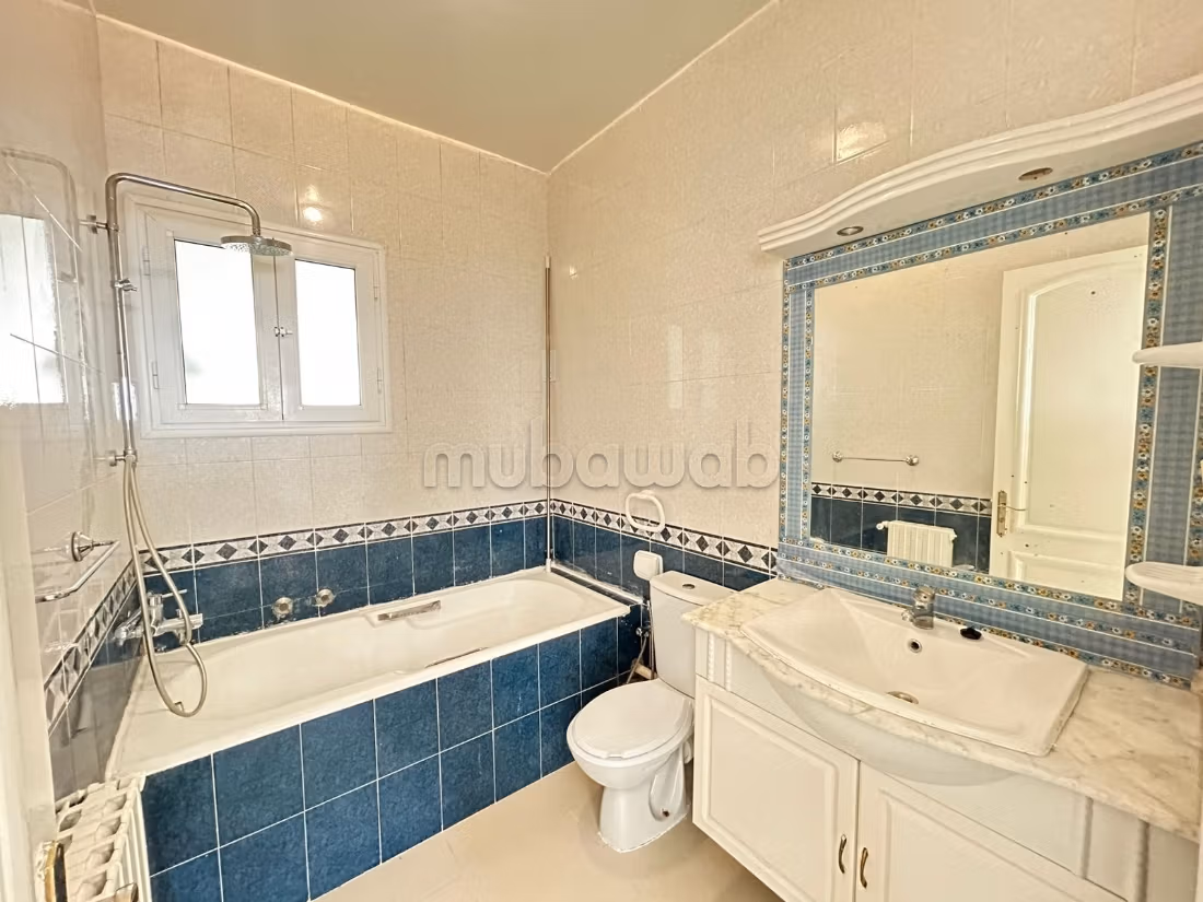 A vendre un appartement en S3 de 145m² à Ennasr 1