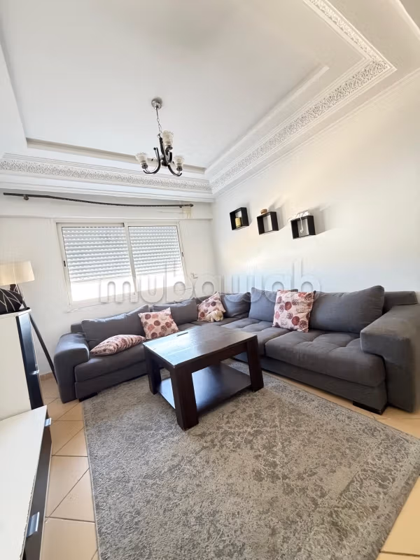 Piso en venta en Médina. 5 habitaciones grandes. Residencia con conserje, aire condicionado general
