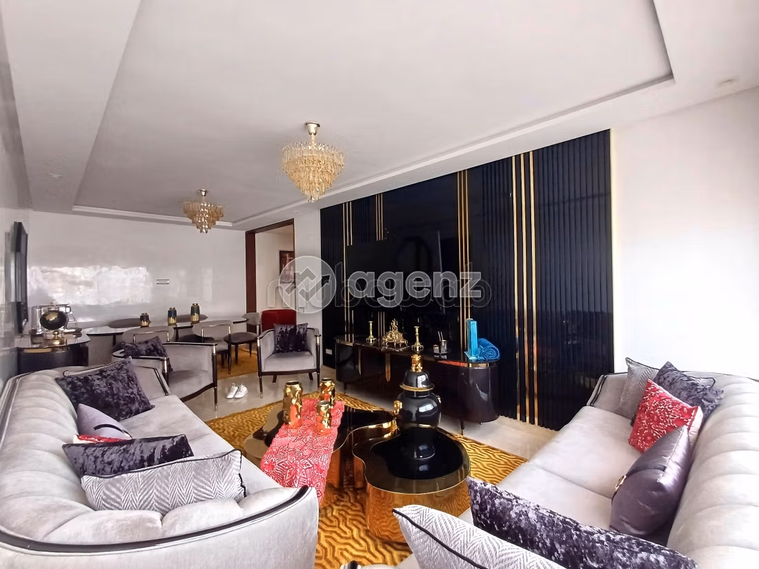 Vendita appartamento a Maârif. Superficie totale 108 m². Ascensore e terrazzo