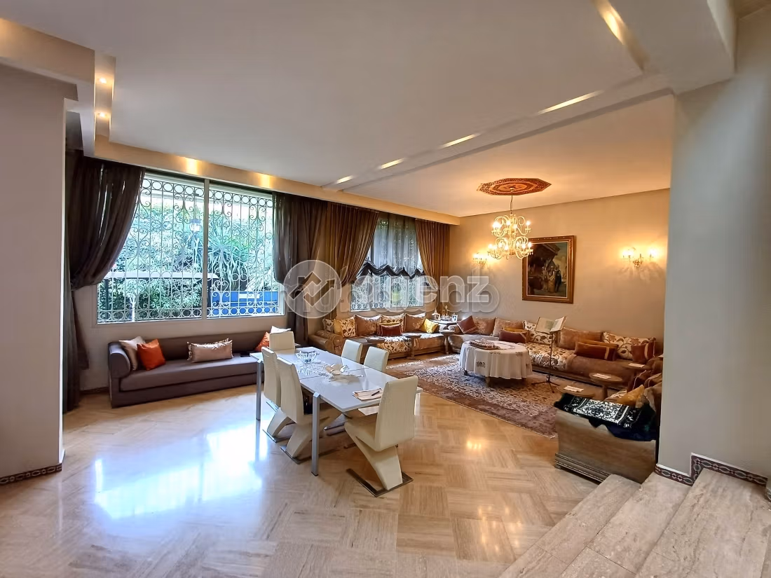 Villa à vendre 616 m², 6 chambres Sidi Maarouf Casablanca