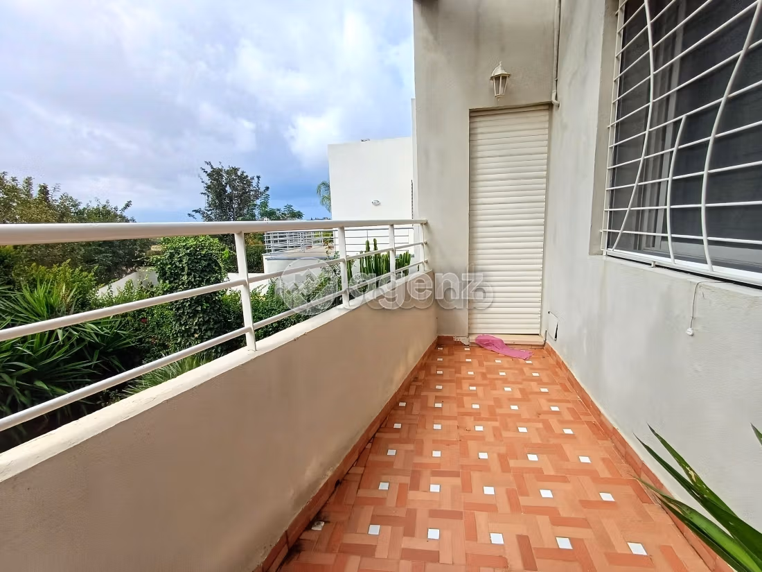 Villa à vendre 616 m², 6 chambres Sidi Maarouf Casablanca