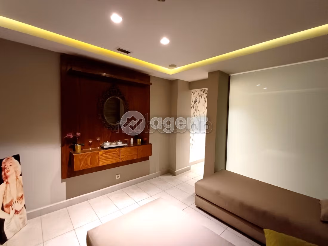 Commerce à louer 369 m² Les hôpitaux Casablanca