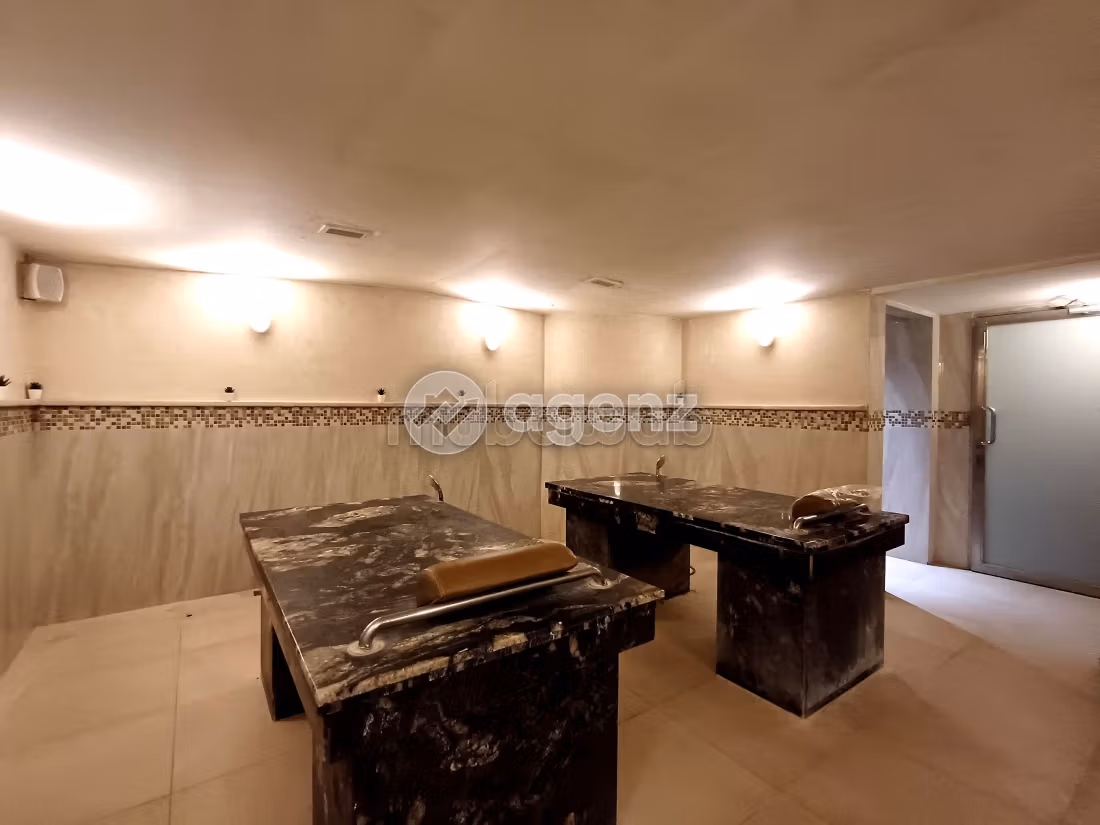 Commerce à louer 369 m² Les hôpitaux Casablanca