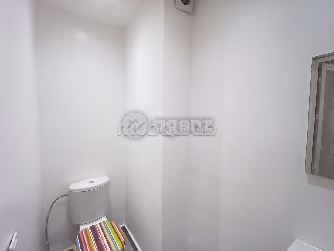 Bureau à vendre 74 m² Issil Marrakech