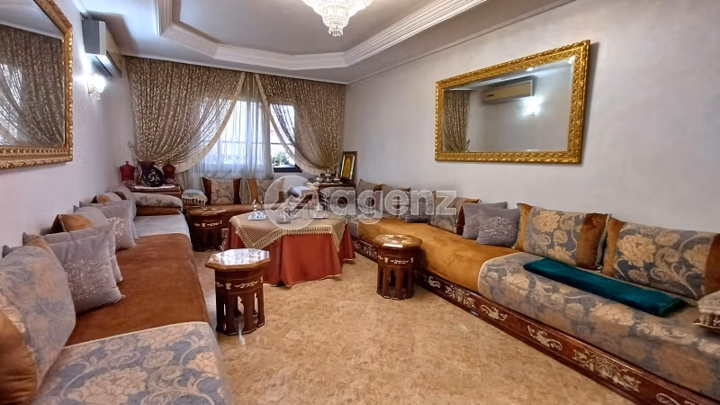 Splendido appartamento da acquistare a Administratif. Superficie totale 123 m². Ascensore