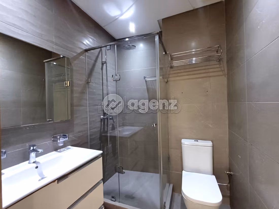 Apartment to purchase. Large area 123 m². Cellar, Large terrace